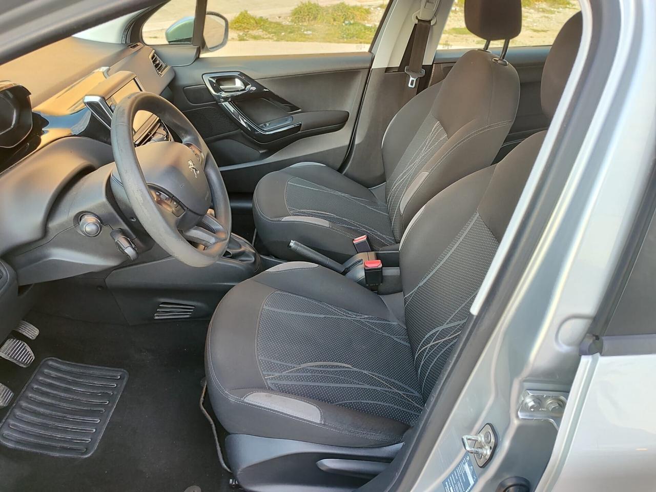 Peugeot 208 1.4 HDi 68 CV!!