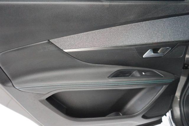 PEUGEOT 5008 BlueHDi 130 S&S EAT8 Allure Pack 7 Posti