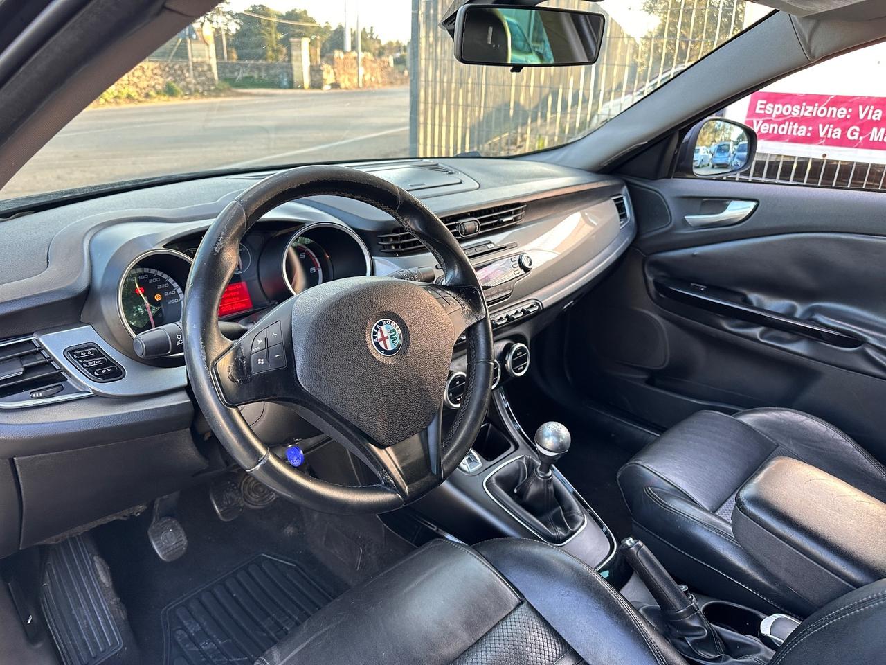 Alfa Romeo Giulietta 1.6Jtdm Distinctive-2011