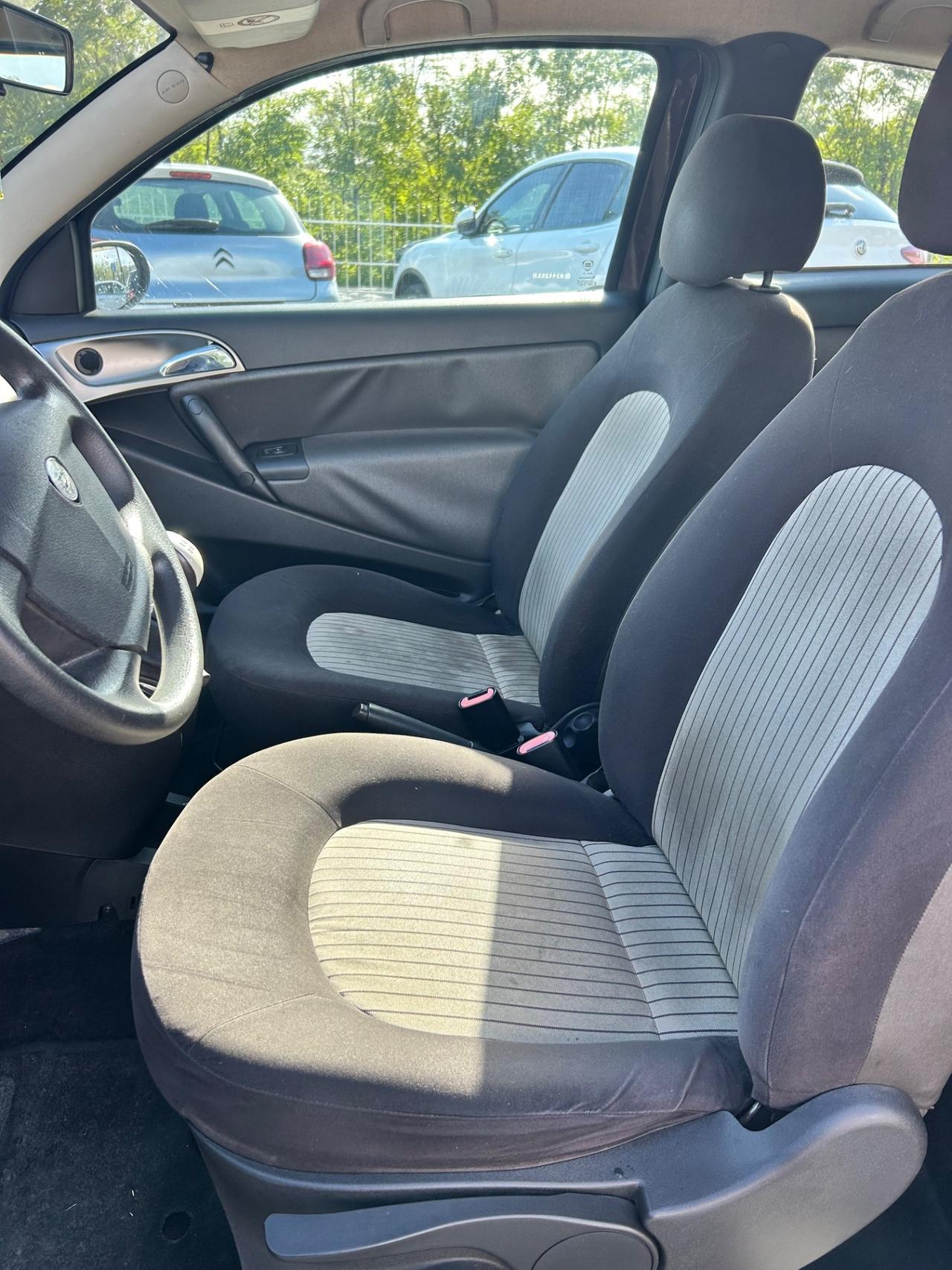 Lancia Ypsilon 1.2 Argento