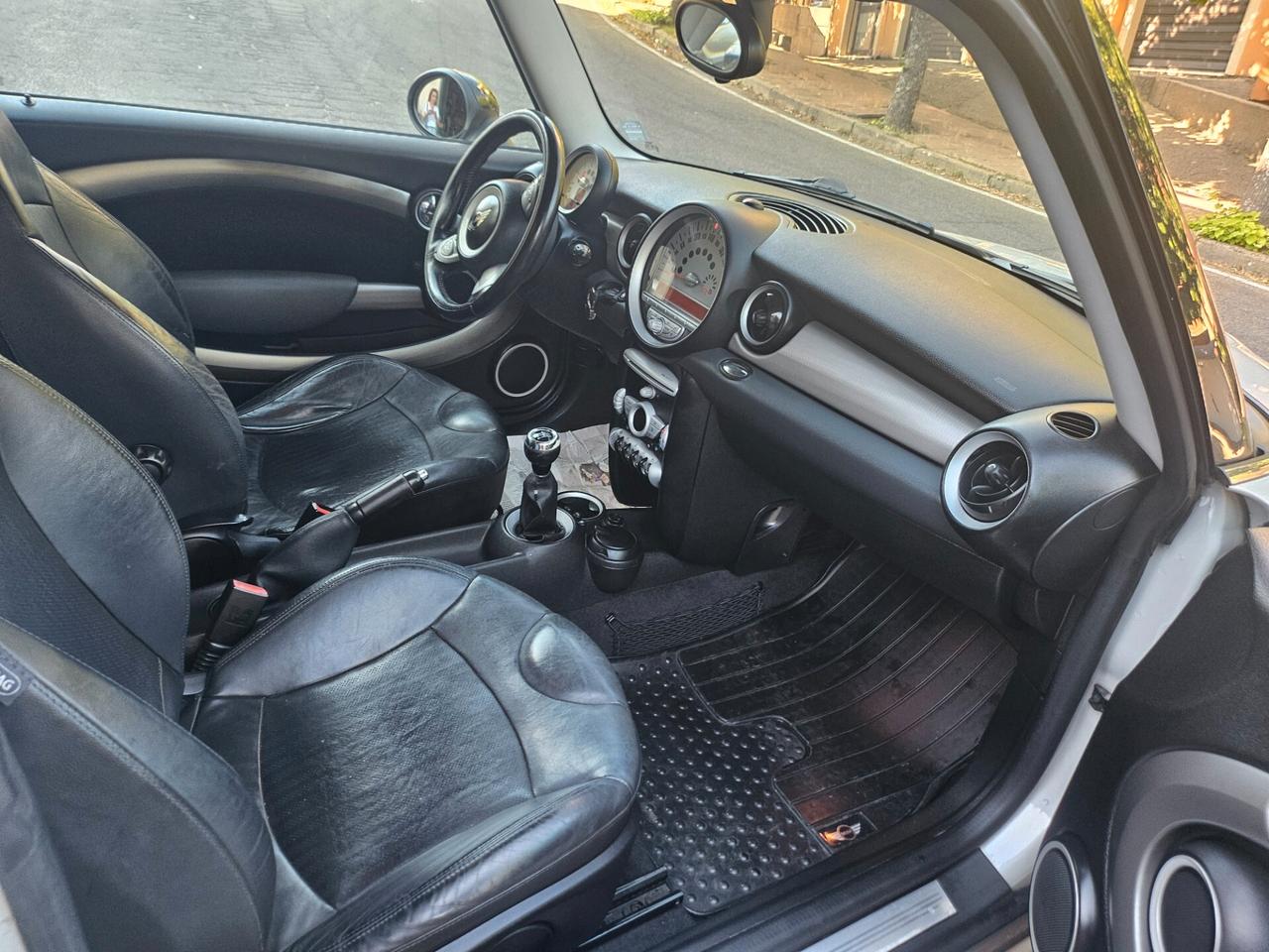 Mini Cooper D Clubman 1.6 DIESEL 2010