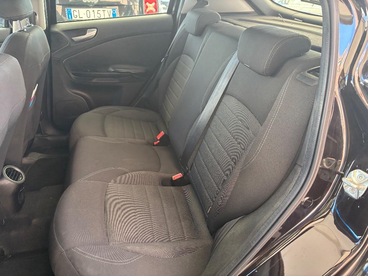 ALFA ROMEO - Giulietta - 1.6 JTDm-2 105 CV Distinctive
