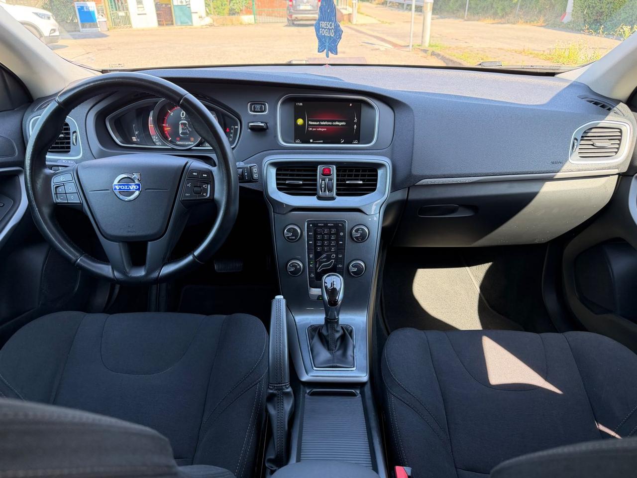 Volvo V40 Kinetic 2.0 D3 #9721