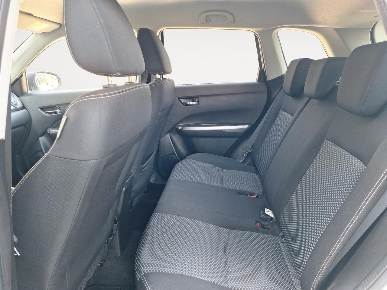 Suzuki Vitara 1.0 boosterjet Starview 2wd