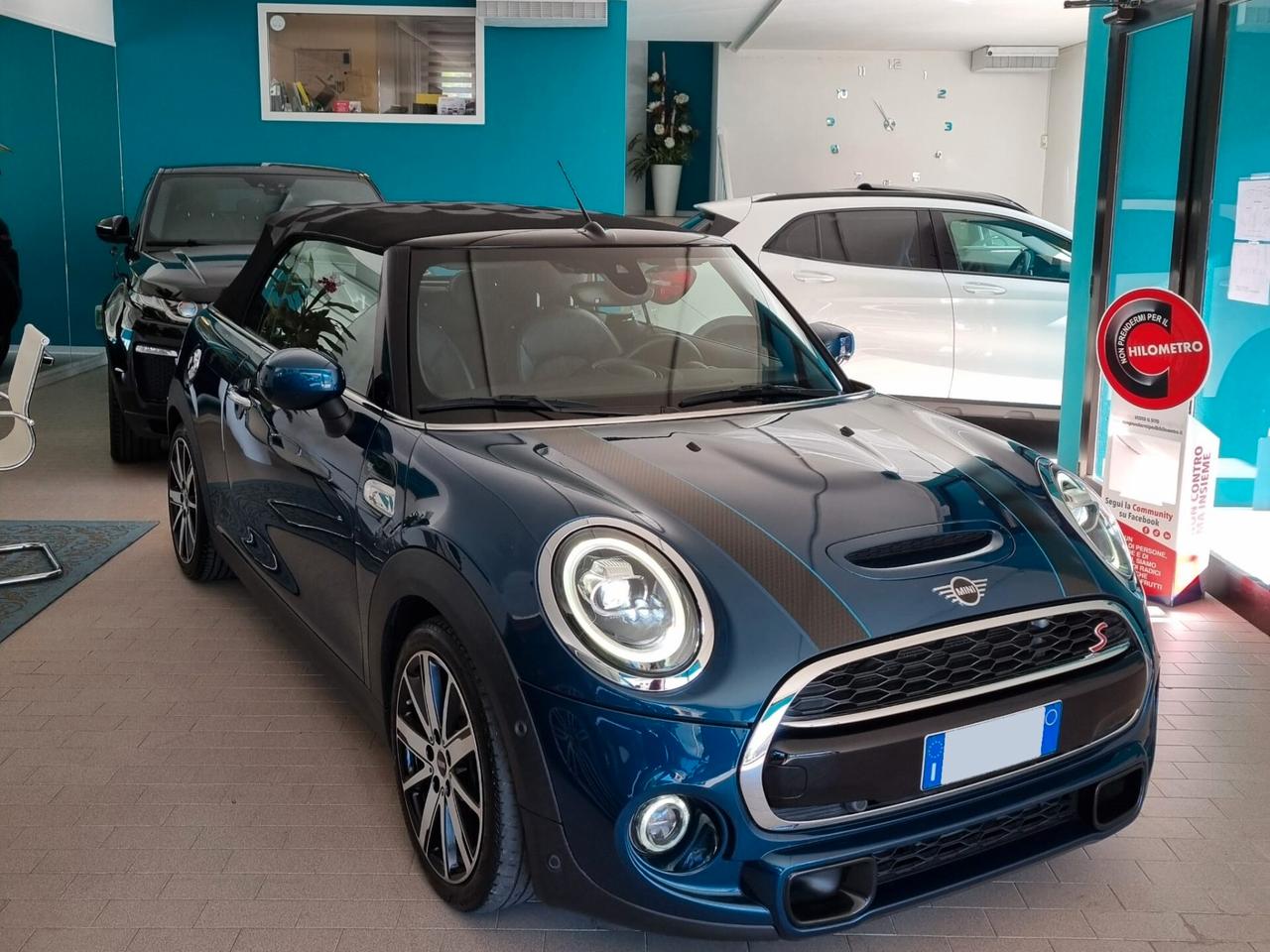 Mini Cooper S Cabrio 2.0cc 192cv Sidewalk automatica