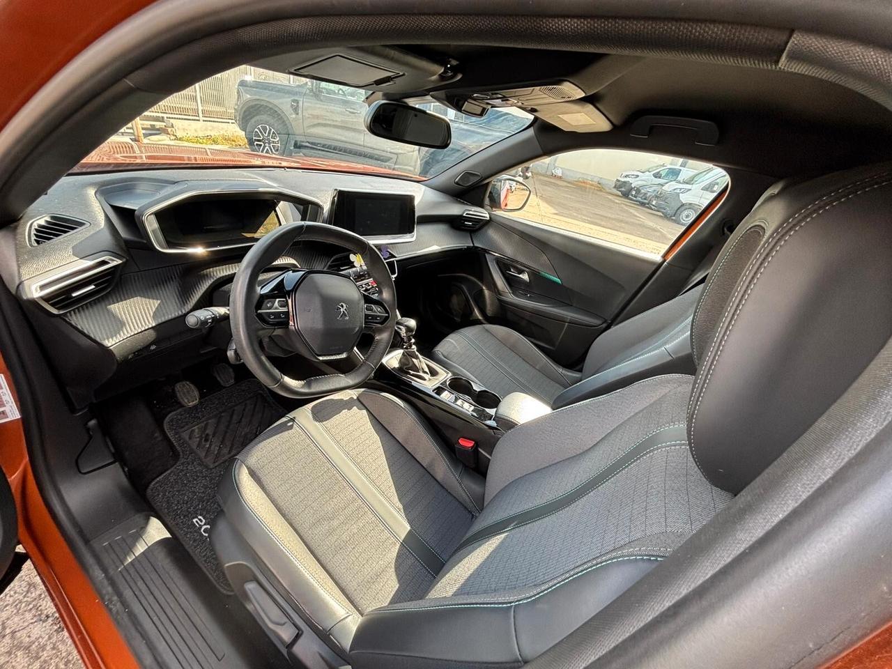 Peugeot 2008 PureTech 100 S&S Allure Pack MY 2023