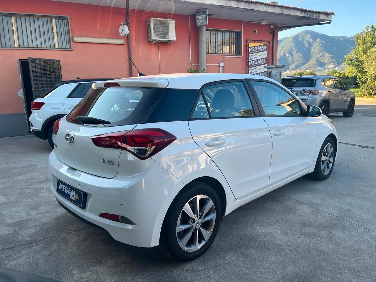 Hyundai i20 1.4 CRDi 5p. Active Login