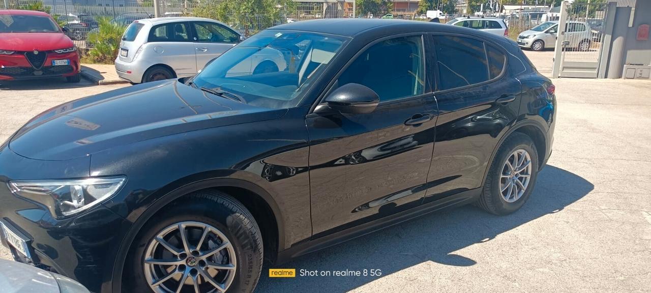 Alfa Romeo Stelvio 2.2 Turbodiesel 180 CV AT8 RWD Business (Prezzo con Finanziamento)