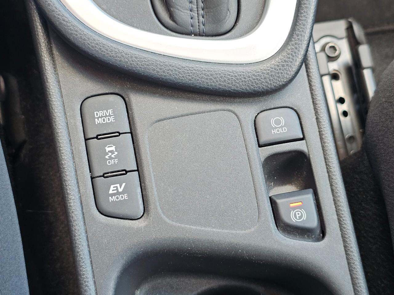 Toyota Yaris 1.5 Hybrid 5 porte Business