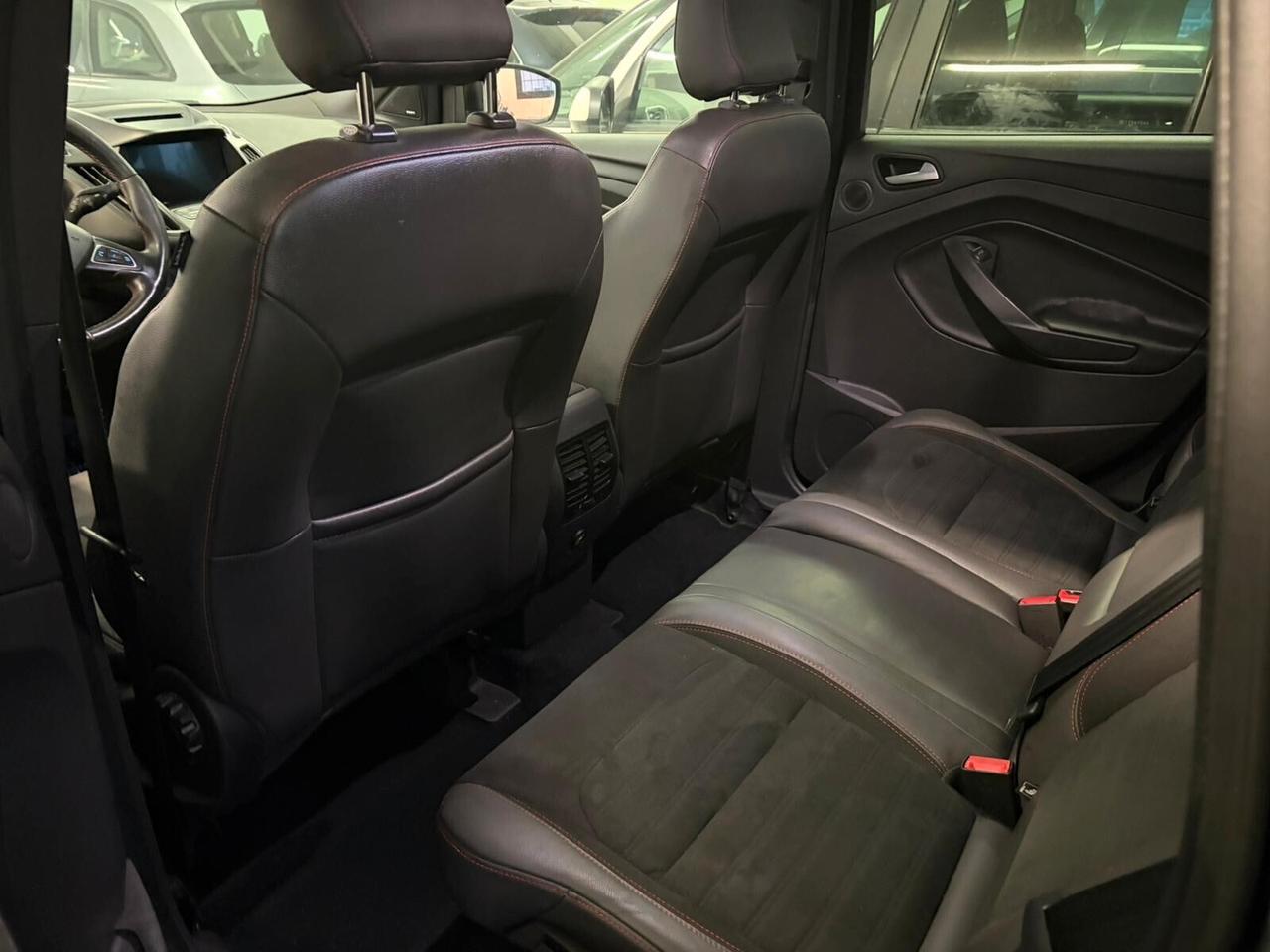 FORD KUGA 1.5 TDCI 120 CV S&S 2WD ST-Line