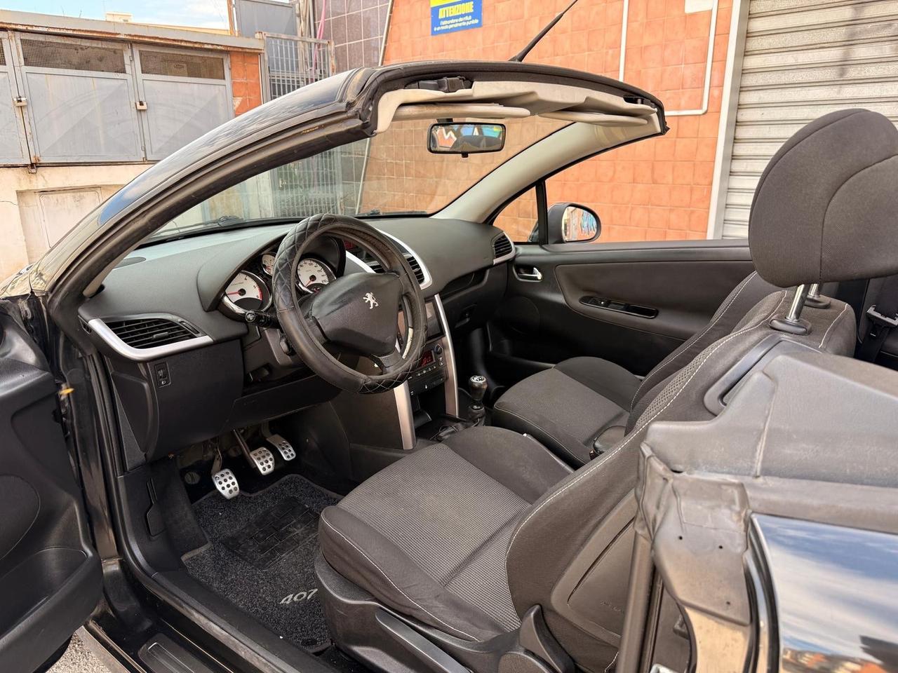 Peugeot 207 1.6 HDi 110CV CC Roland Garros