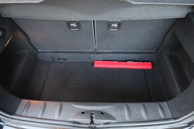 MINI One 1.6 16V One (55kW) 17" Ideale per NEOPATENTATI