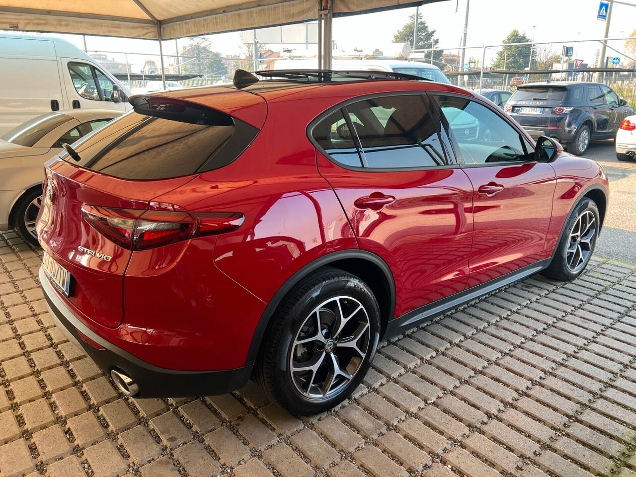 Alfa Romeo Stelvio 2.2 Turbodiesel 210 CV AT8 Q4 Executive TETTO APRIBILE