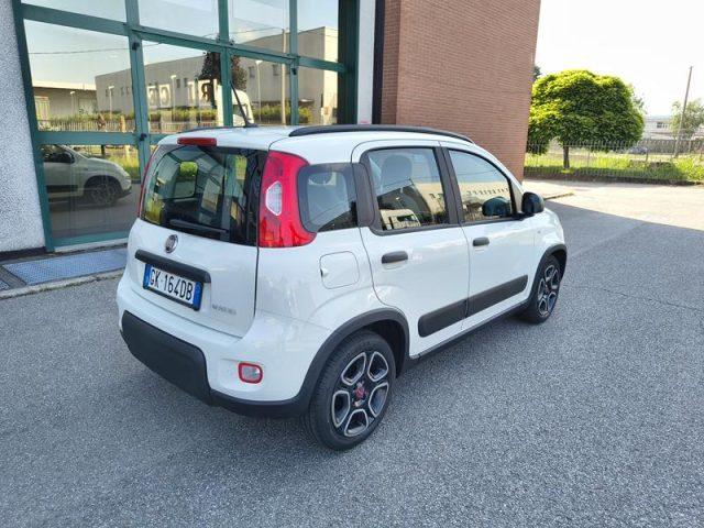 FIAT Panda 1.0 FireFly S&S Hybrid City Life NEOPATENTATI