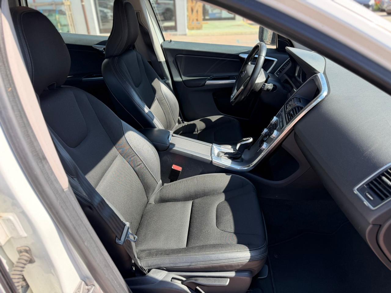 Volvo XC 60 XC60 D3 Geartronic R-design
