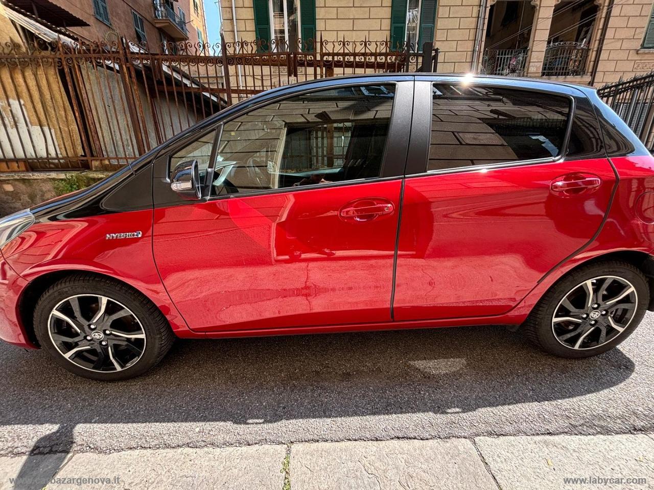 TOYOTA Yaris 1.5 Hybrid 5p. Trend Red Edition
