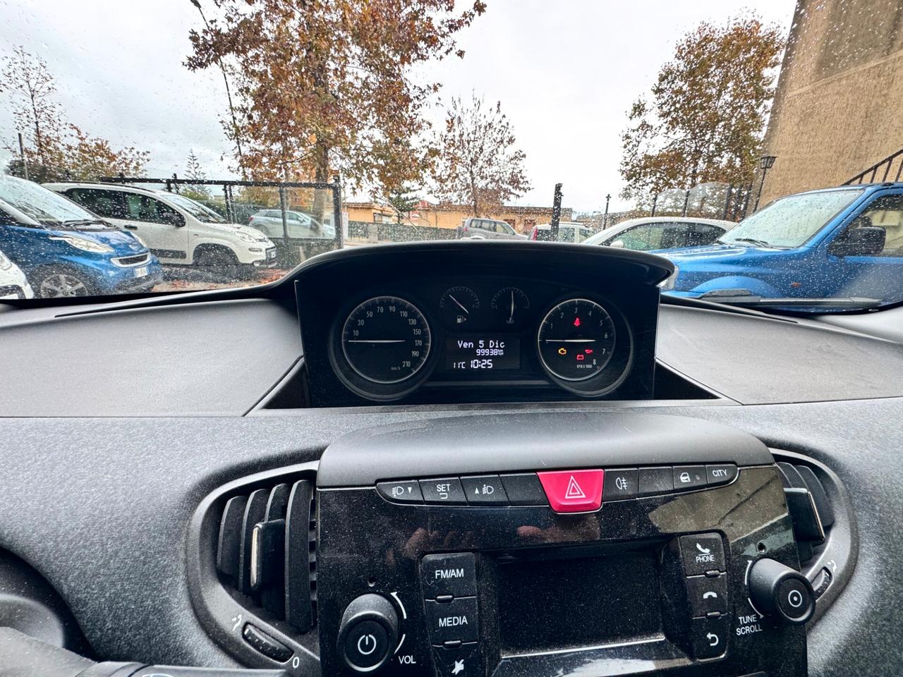 Lancia Ypsilon 1.2 69 CV 5 porte Elefantino