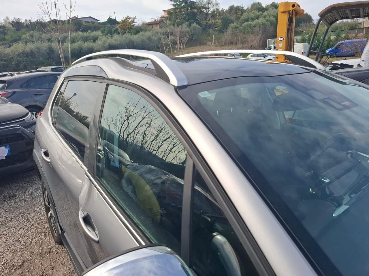 PEUGEOT 2008 BLUE HDI 2018 SINISTRATA MARCIANTE