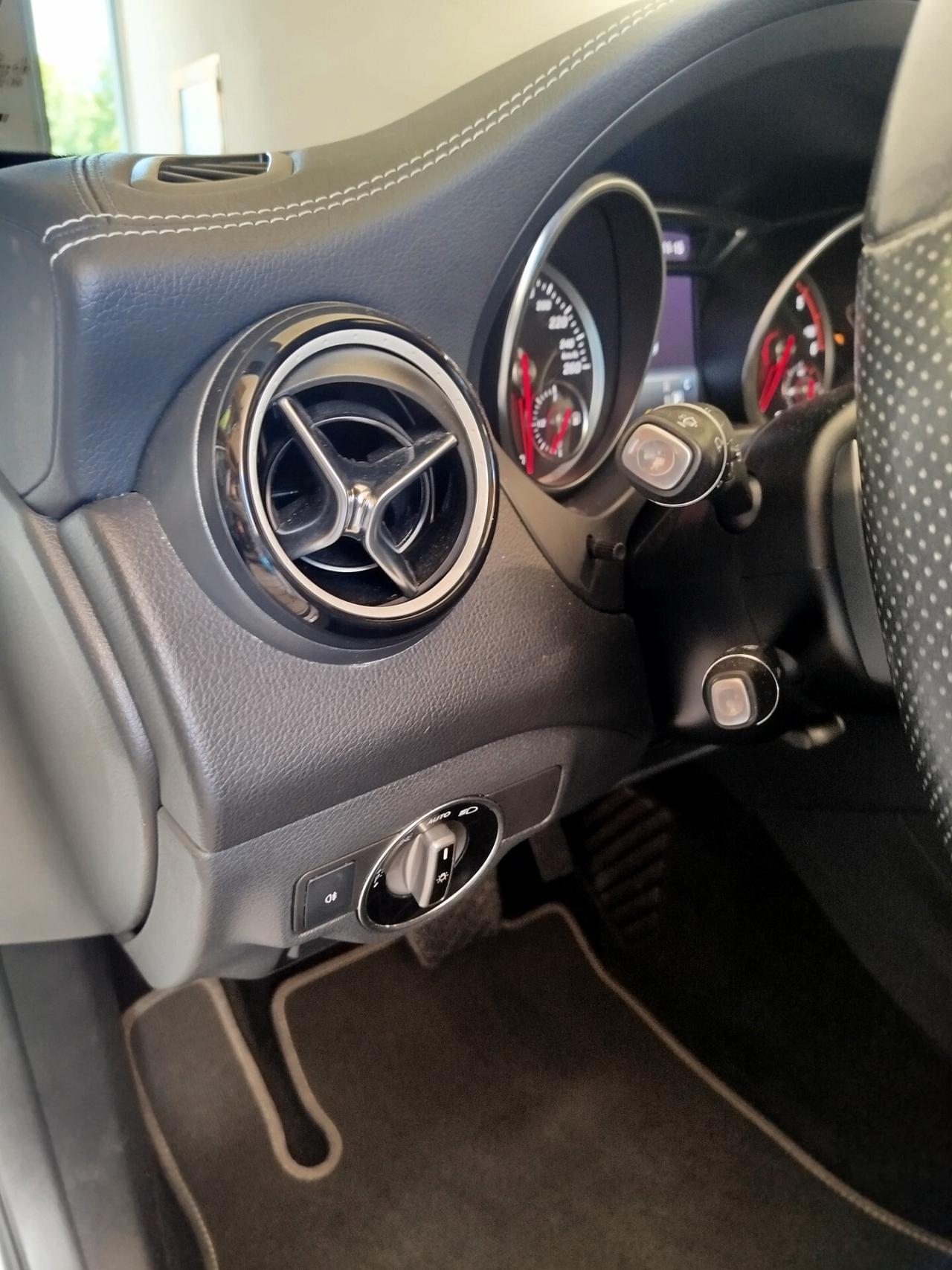 Mercedes-benz GLA 200 d Automatic 4Matic Premium Amg