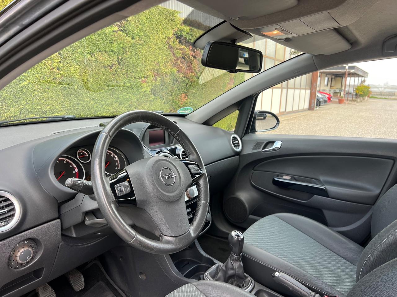 Opel Corsa 1.2 5 porte Enjoy