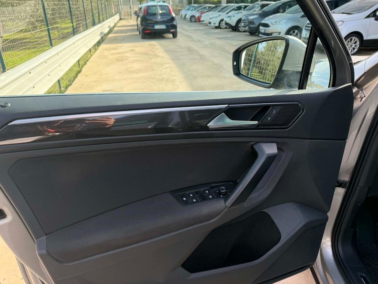 Volkswagen Tiguan 2.0 TDI DIESEL 150cv Business 83.000KM 2017