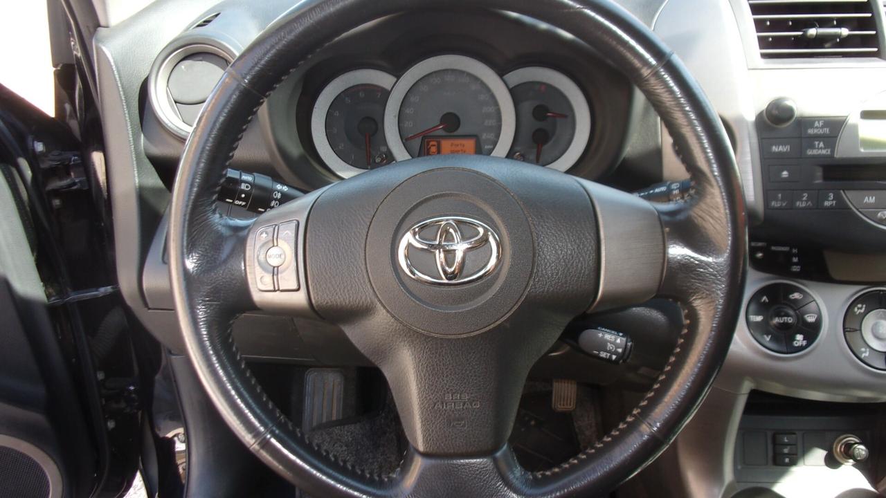 Toyota RAV 4 RAV4 2.2 D-4D 177 CV Luxury
