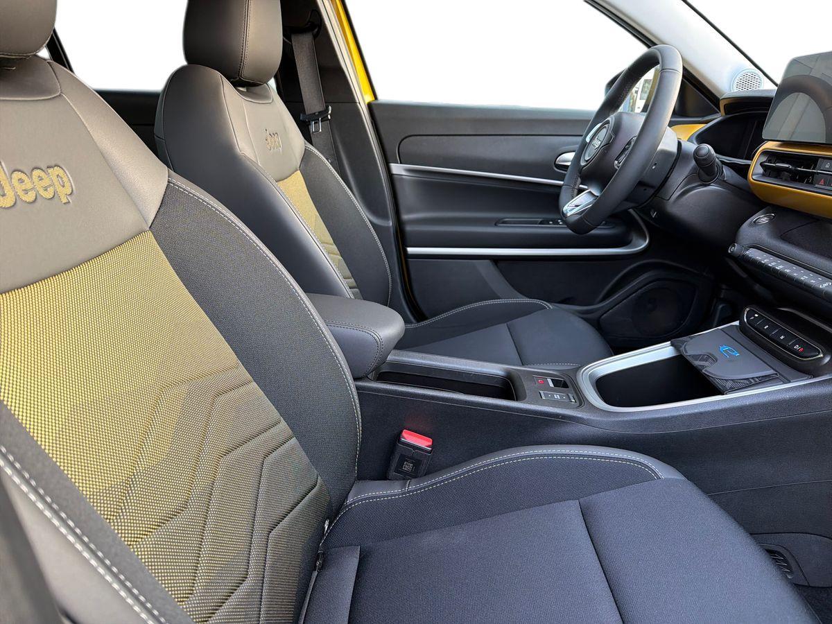 JEEP Avenger full-electric Summit fwd 156cv auto