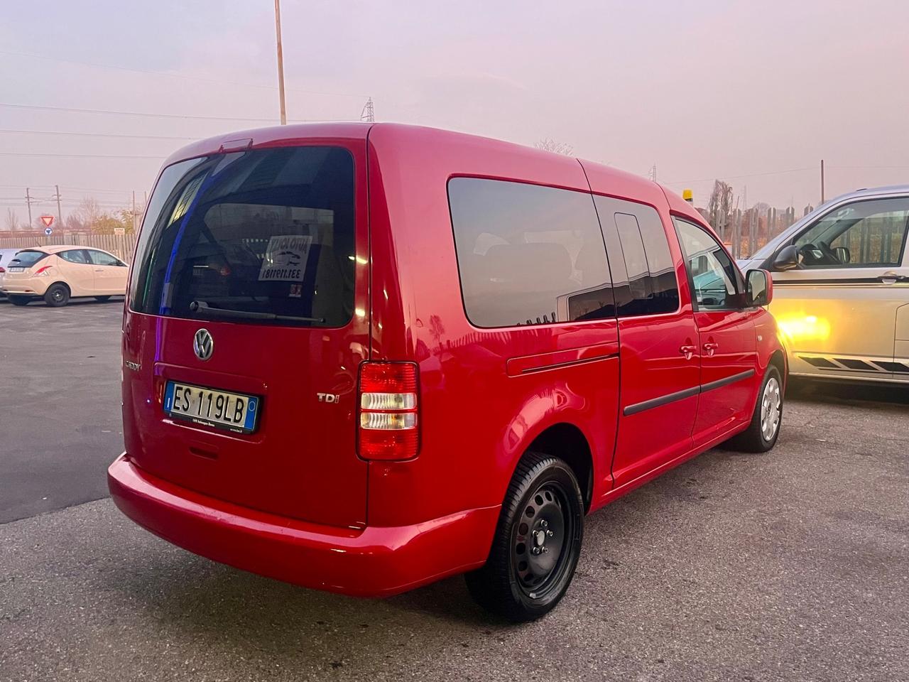 Volkswagen Caddy Maxi 1.6 TDI 7 POSTI