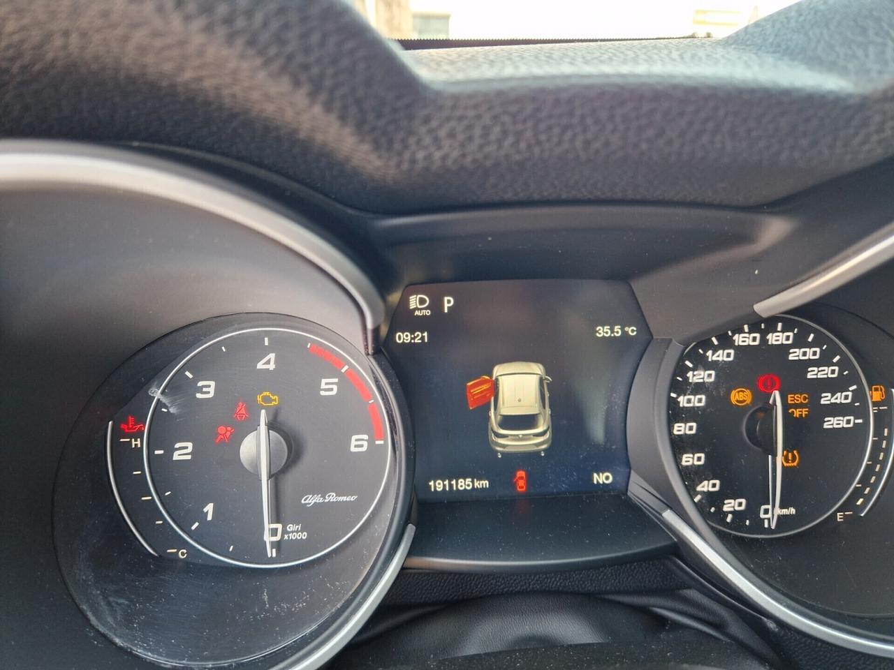 Alfa Romeo Stelvio 2.2 Turbodiesel 190 CV AT8 Q4 Business