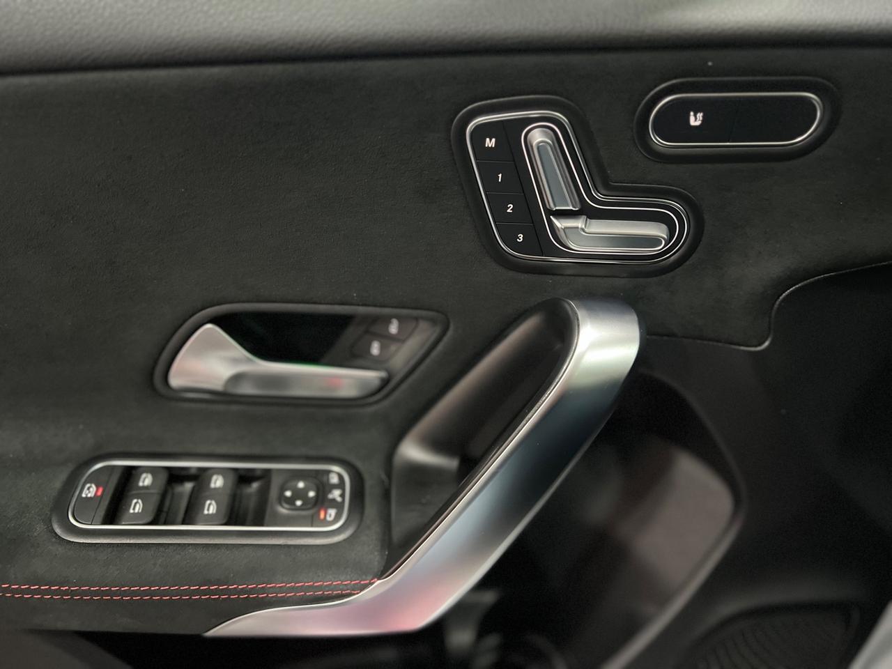 Mercedes Benz A180d Aut. AMG Line Premium 116 cv