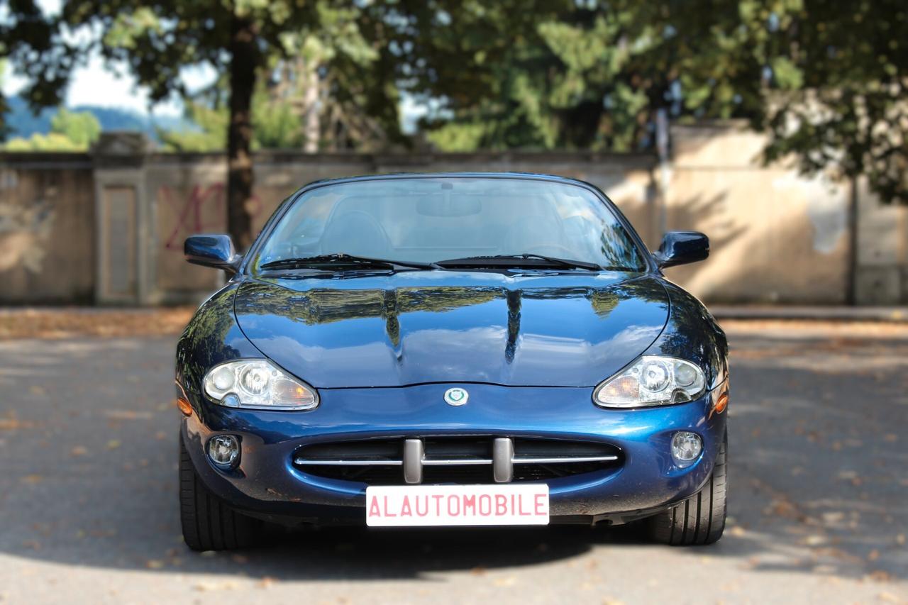 Jaguar XK * Sapphire Blue* Service completo*