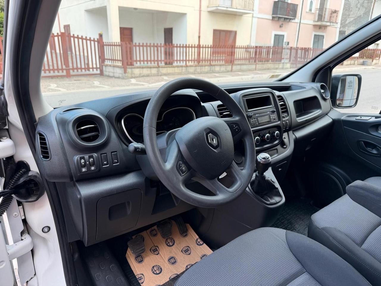 Renault Trafic T29 2.0 dCi 120CV PL-TN Furgone Ice