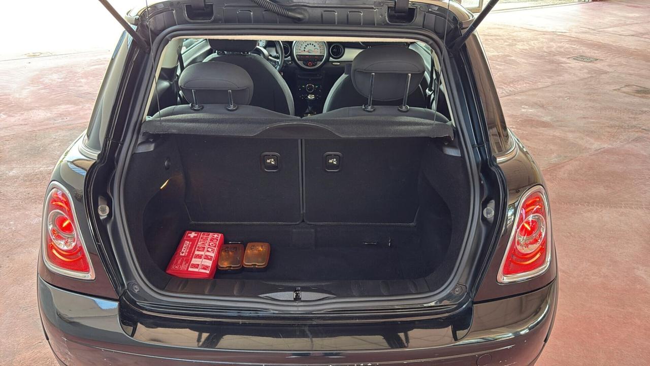 Mini 1.6 16V One (55kW)