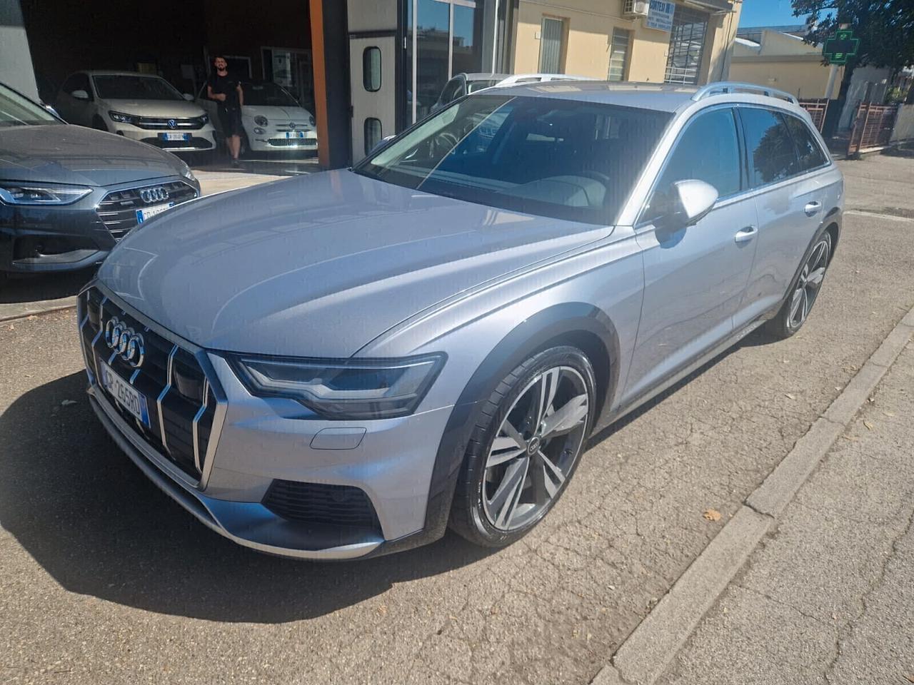 Audi A6 allroad 50 TDI 3.0 quattro tiptronic Business Advanced