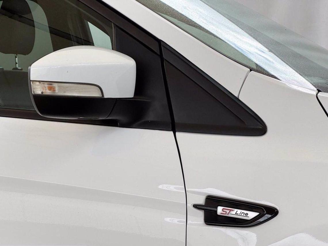 FORD Kuga 1 5 tdci st line ses 2wd 120cv powershift