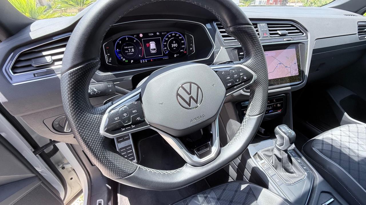 Volkswagen Tiguan 2.0 TDI 150 CV SCR DSG R-Line