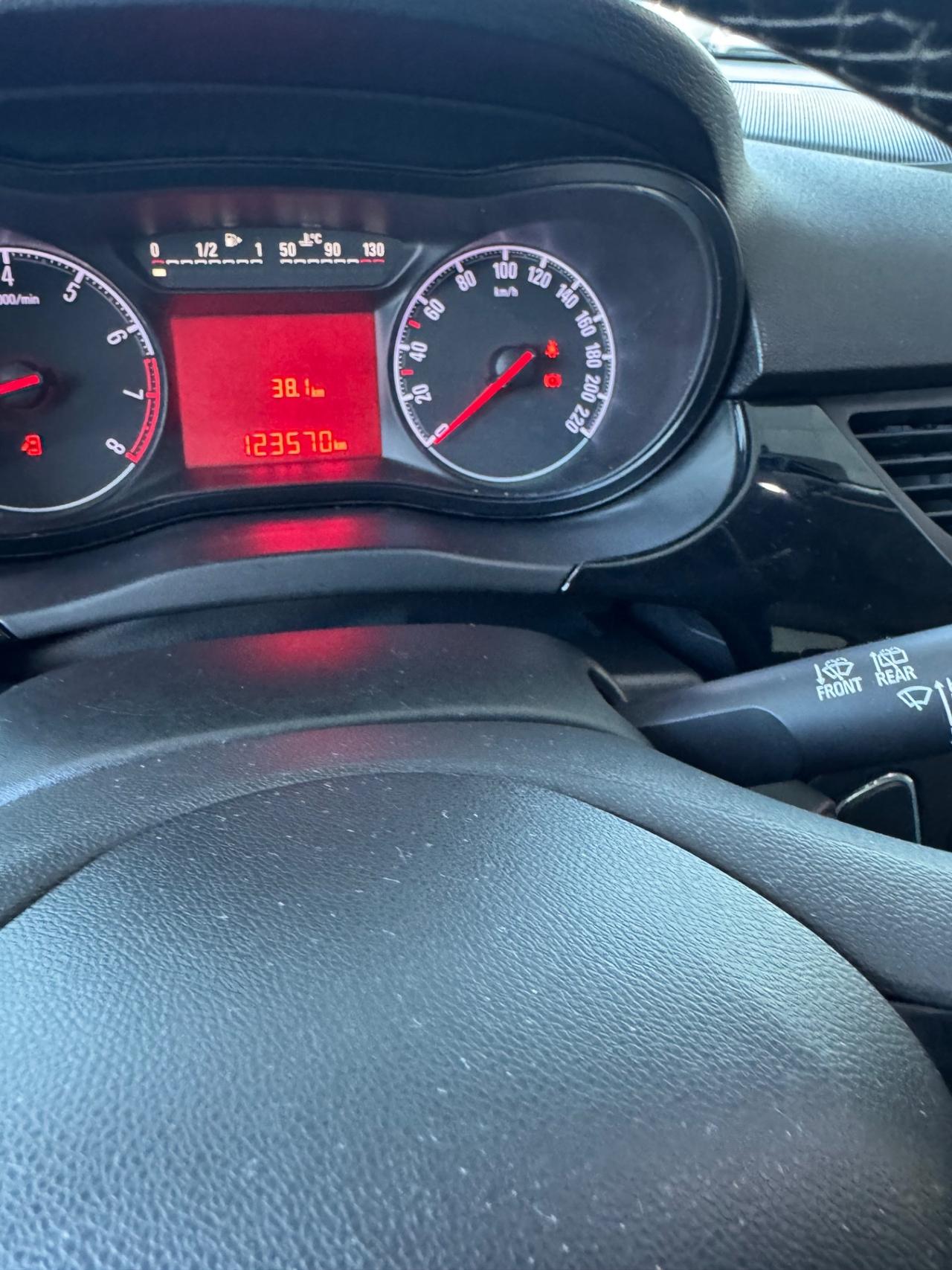 Opel Corsa 1.2 Coupé 120 Anniversary