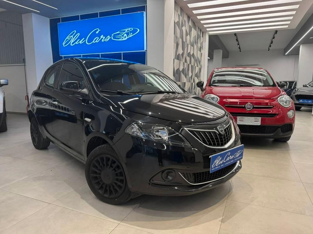 Lancia Ypsilon III 1.0 firefly hybrid Silver s&s 70cv