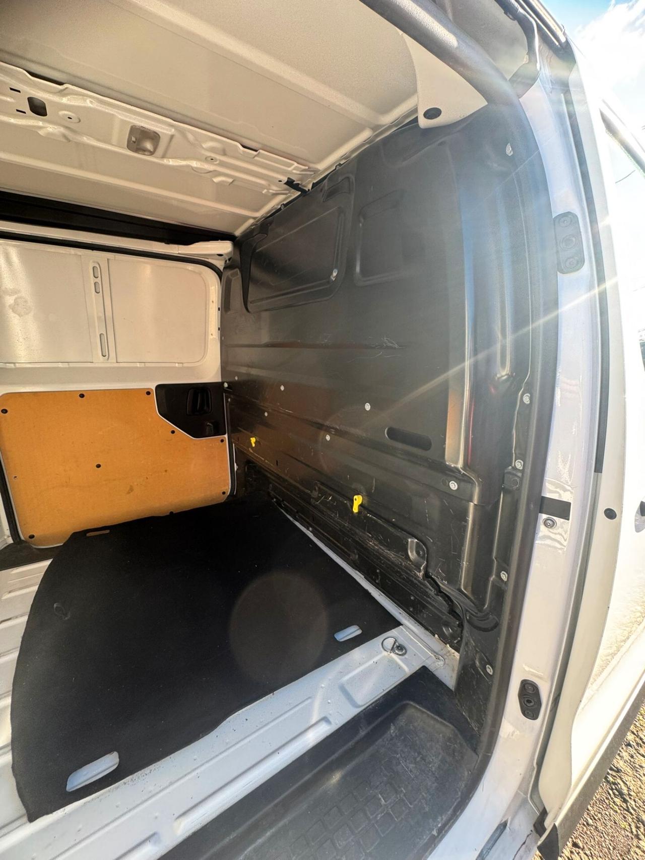 Peugeot Expert BlueHDi 120 PL-TN Furgone coibentato Premium Standard