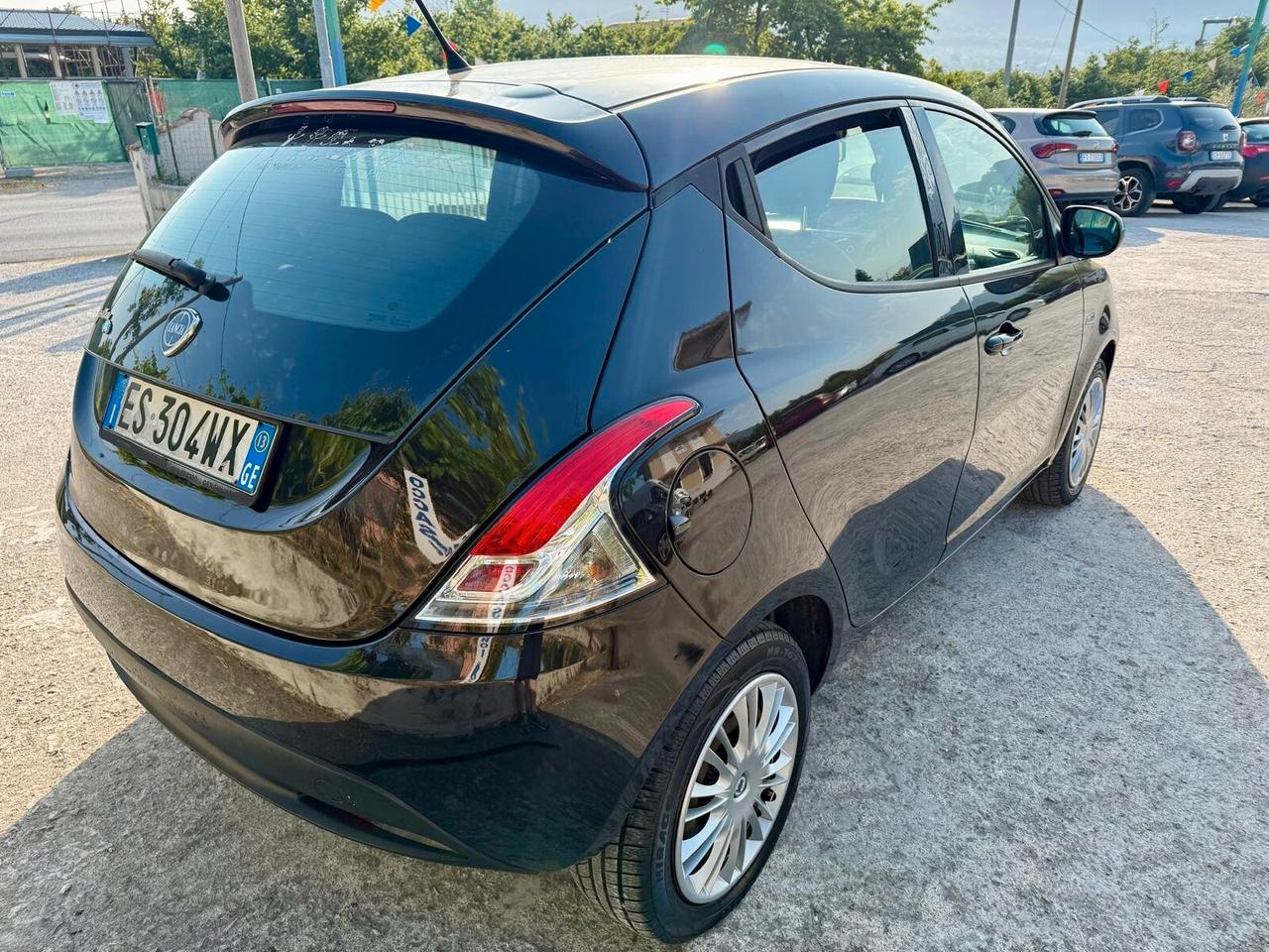 Lancia Ypsilon 1.2 69 CV 5 porte GPL Ecochic Elefantino