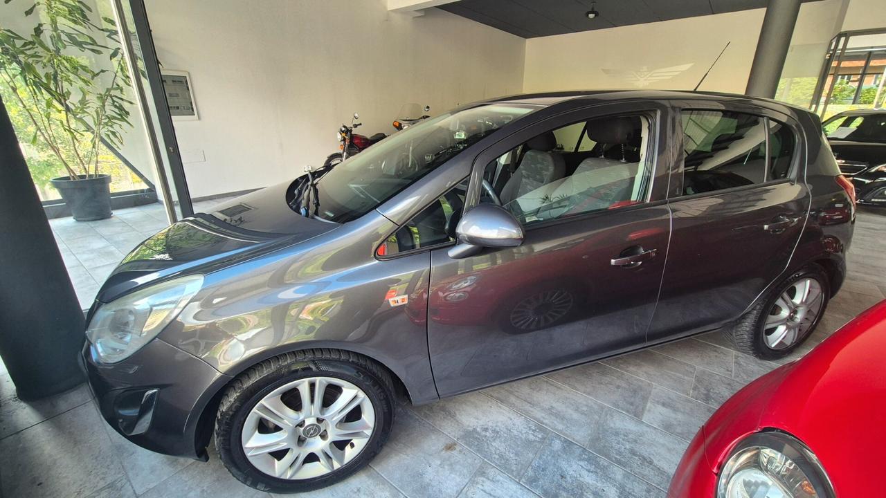 Opel Corsa 1.2 5 porte GUIDOSIMPLEX