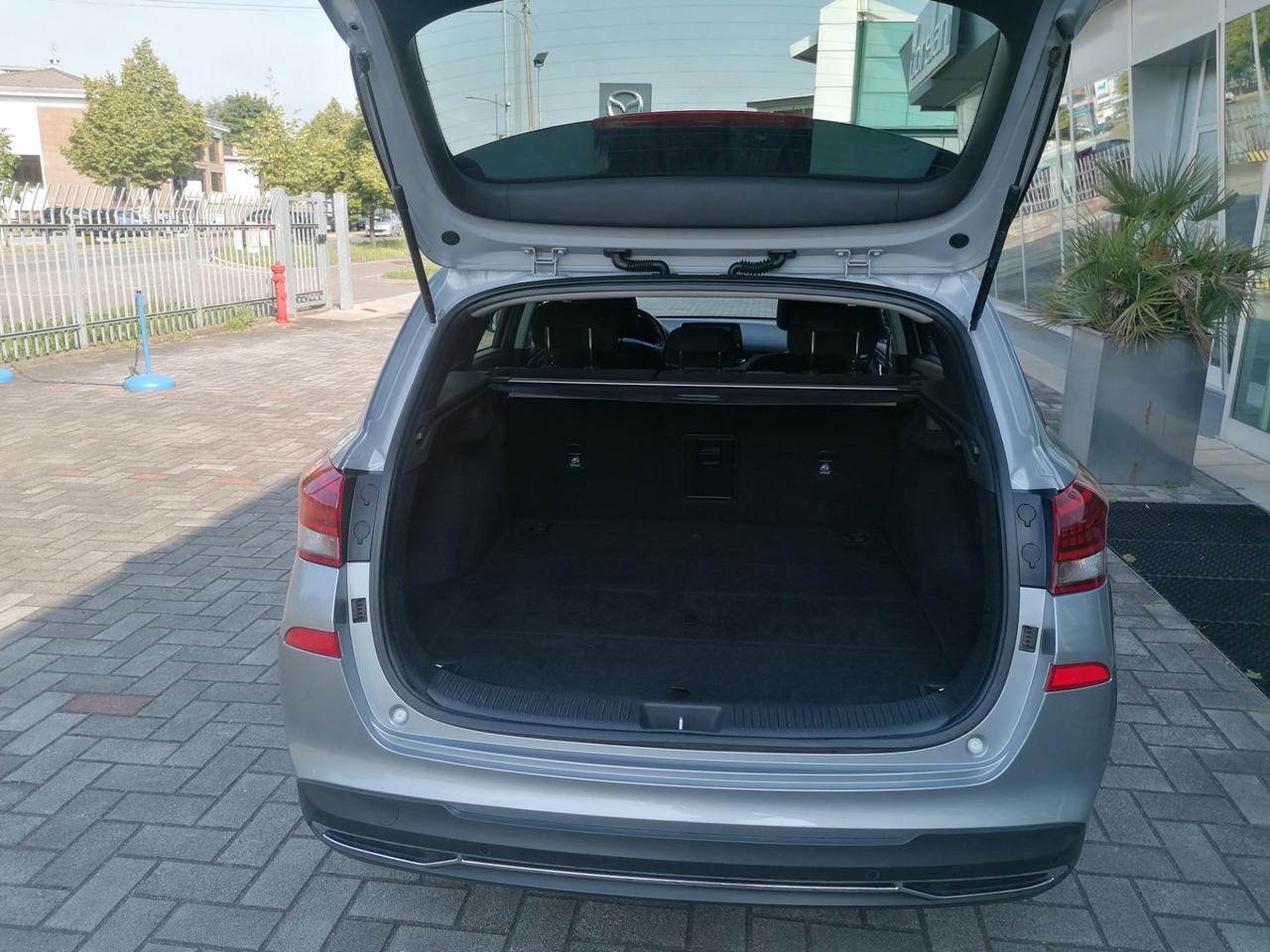 Hyundai i30 Wagon 1.0 t-gdi 48V CarPlay / AndroidAuto Fari LED