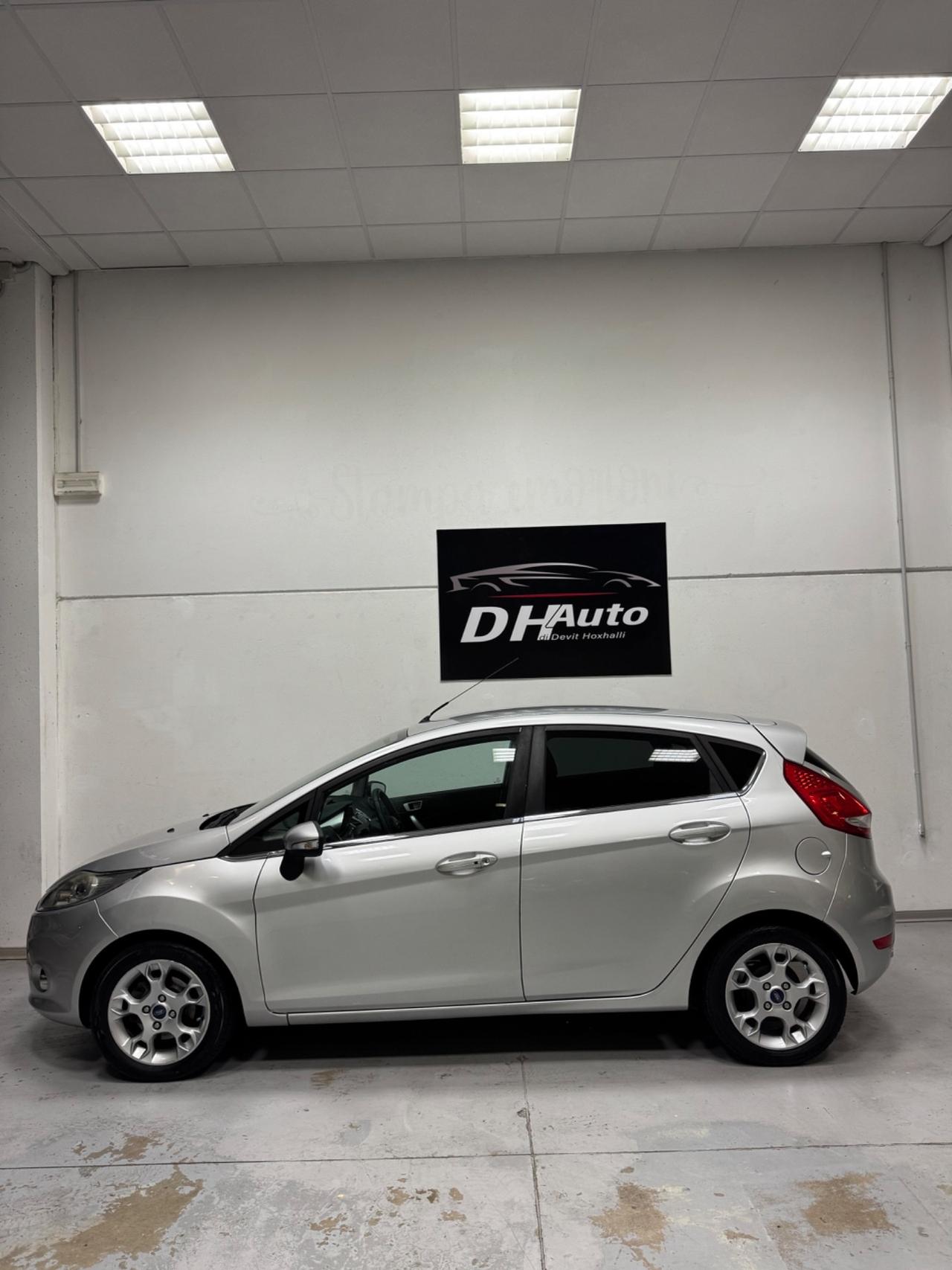 Ford Fiesta 1.4 5p. Bz.- GPL Titanium