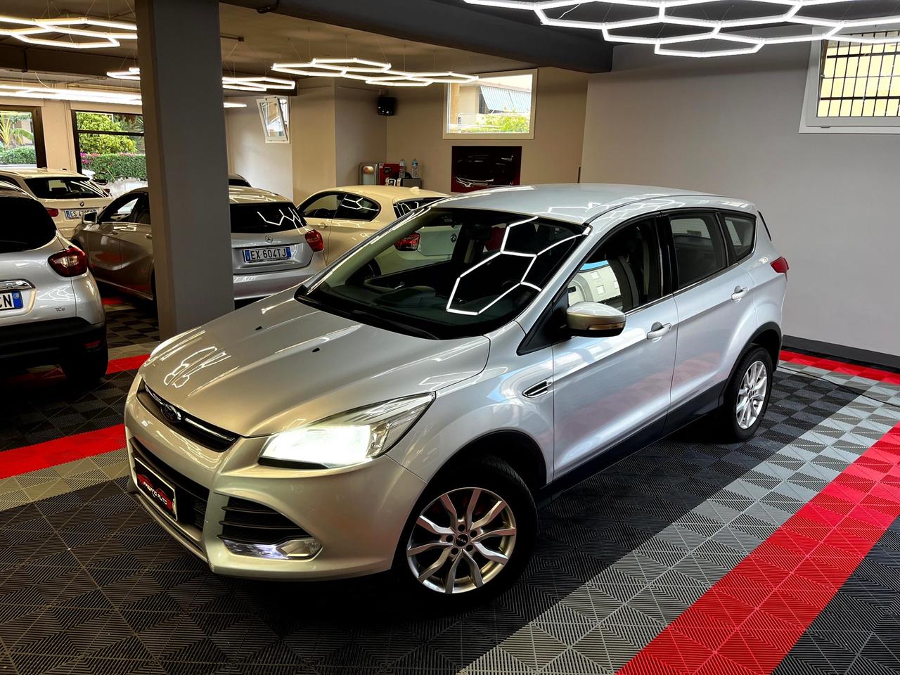 Ford Kuga 2.0 TDCi Titanium - FABIANOAUTO