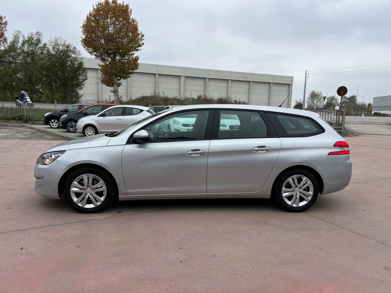 Peugeot 308 1.6 e-HDi 115 CV Stop&Start Active