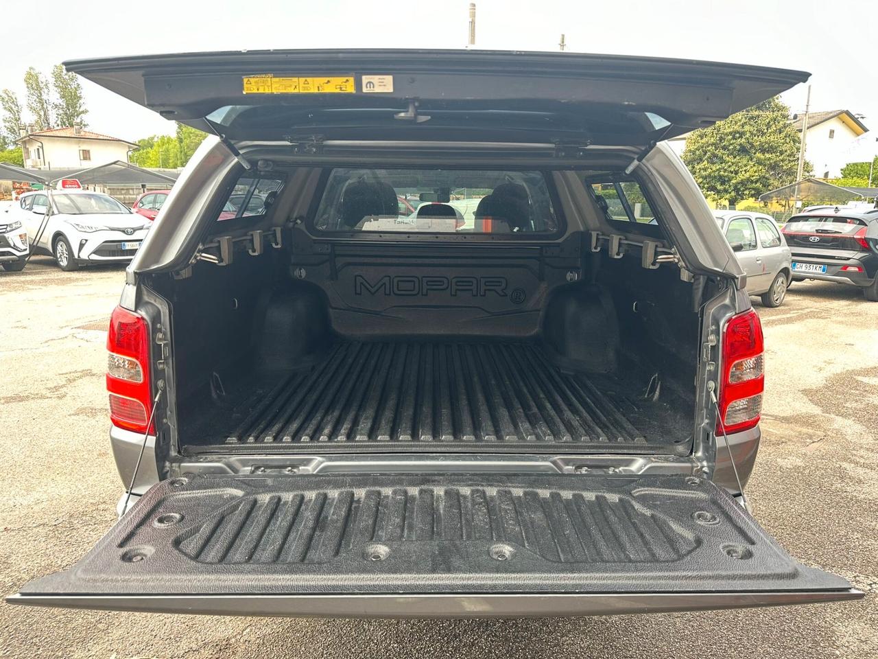 Fiat Fullback 2.4 180CV Doppia Cabina aut. / Mitsubishi L200 2.4 180cv