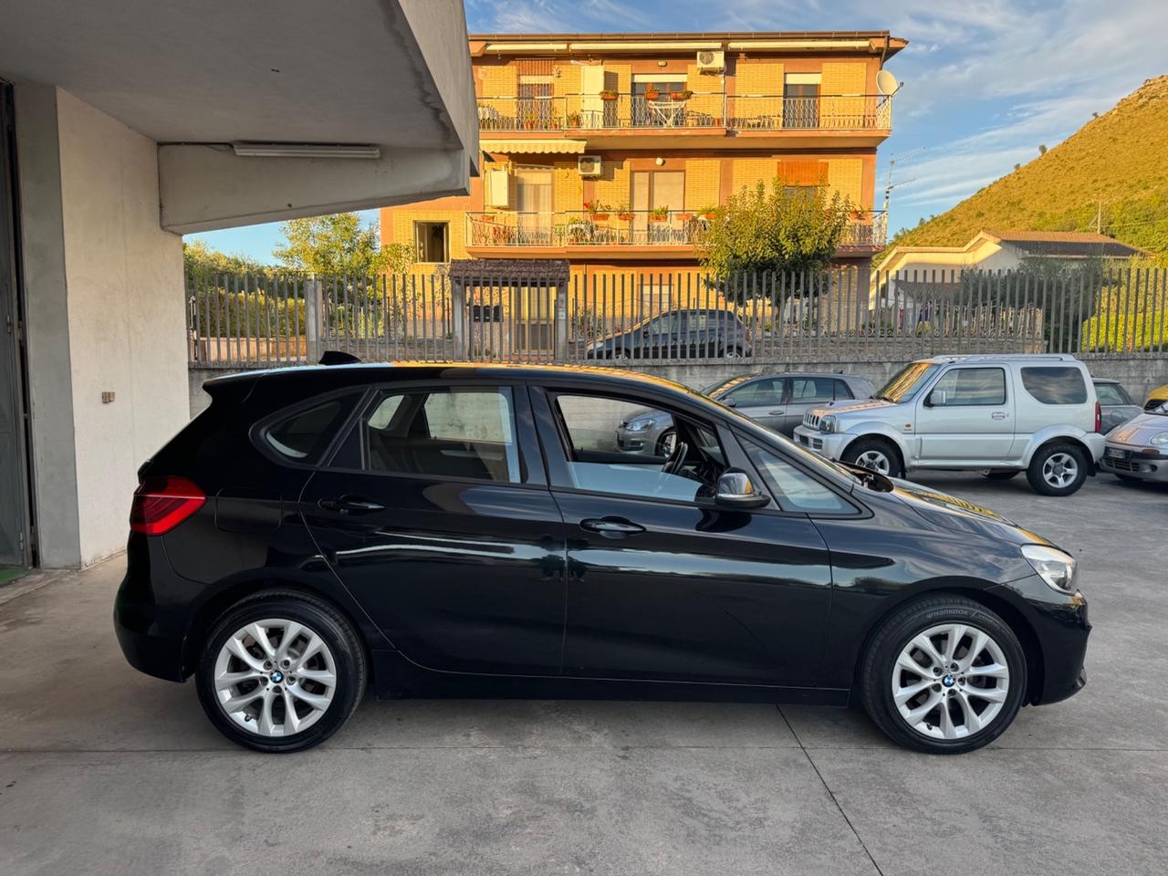 Bmw 2er Active Tourer 218d Advantage