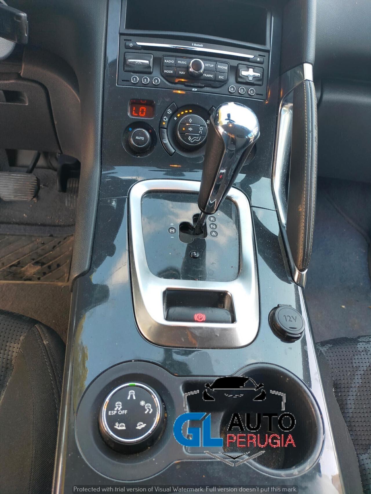 PEUGEOT 3008 1.6 HDI automatica con Grip Control Full opt