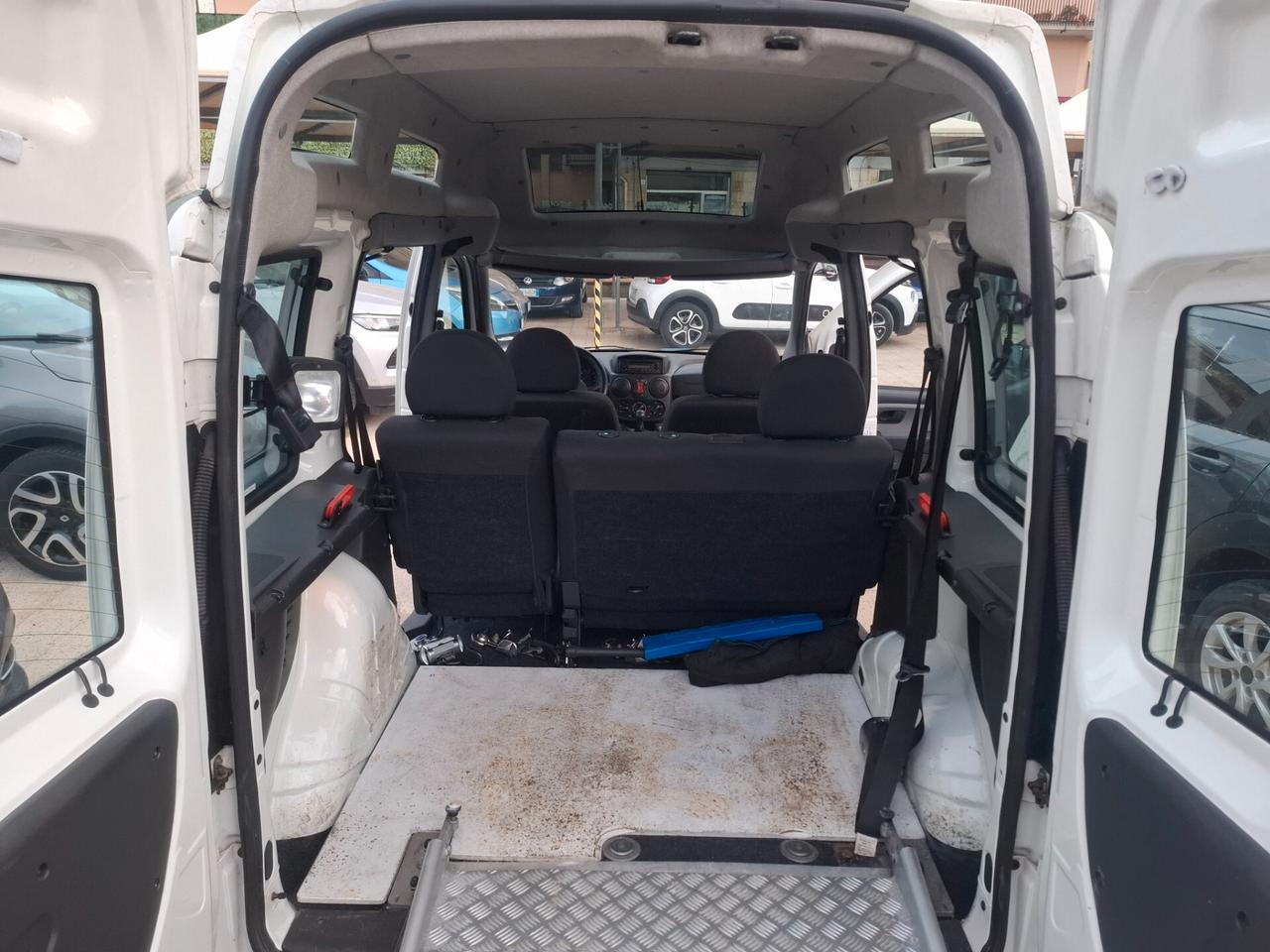 Fiat Doblò - 1.9 JTD RAMPA DISABILE