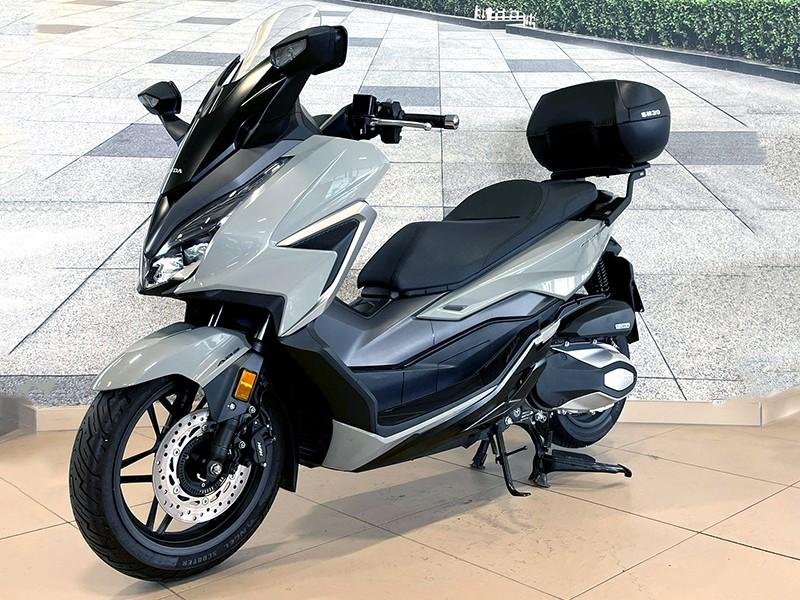 Honda Forza 350